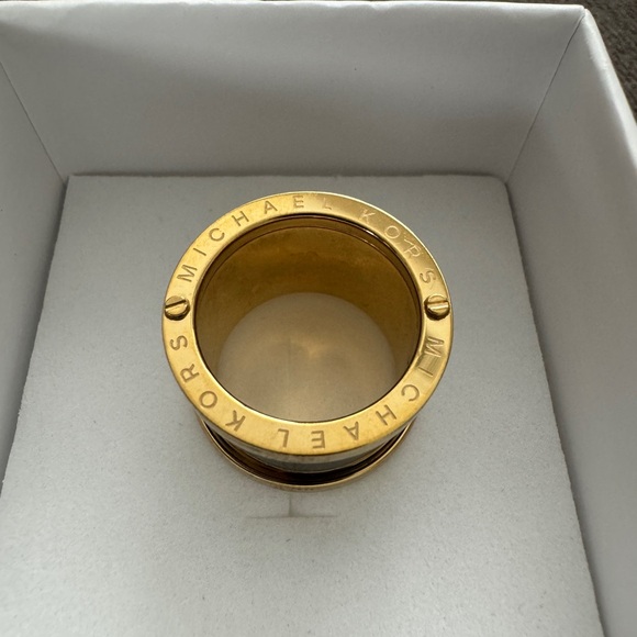 Michael Kors Tortoise Barrel Ring - Picture 3 of 3